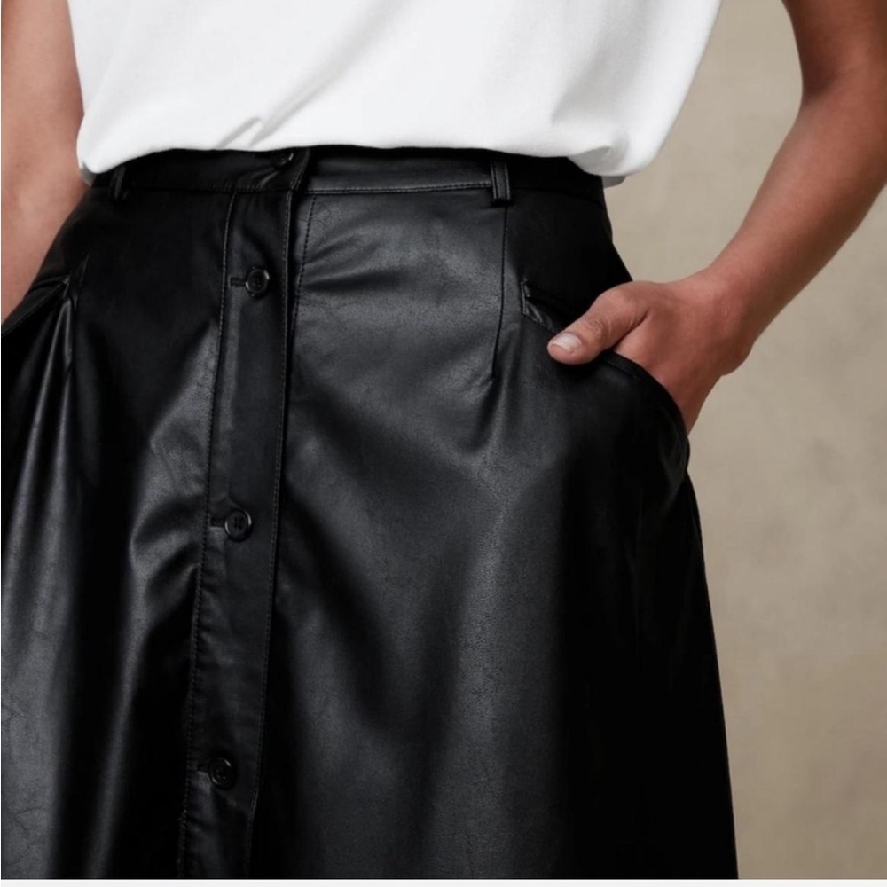 Banana republic black Leather Skirt